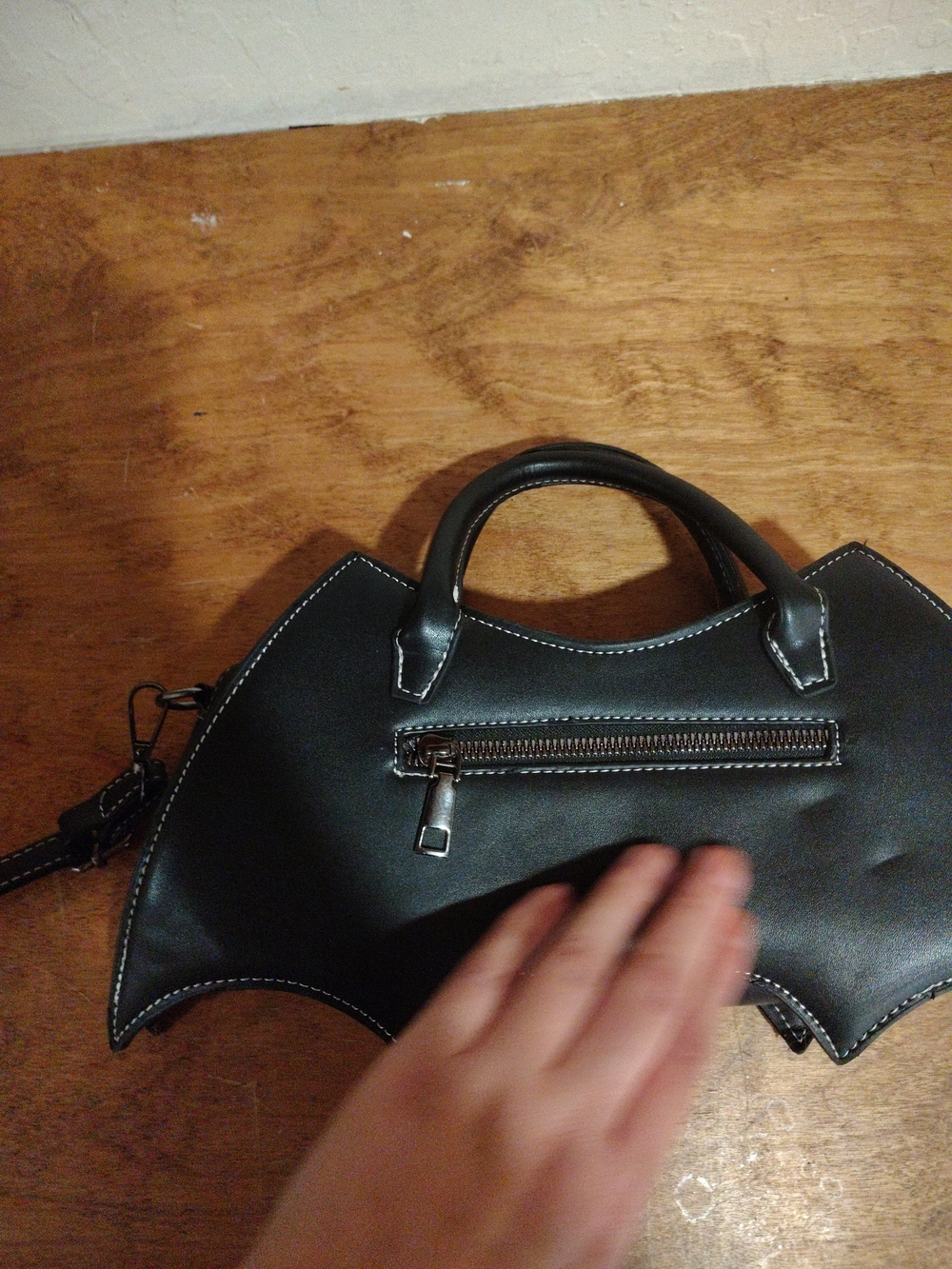 Black Bat-Web Top Handle Crossbody Bag - Picture 6 of 7